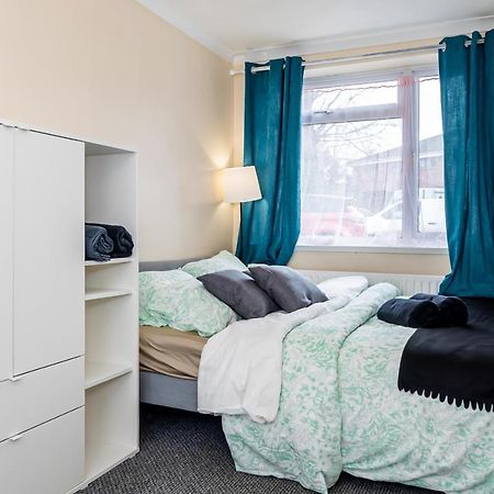 Shirley House 3, Guest House, Self Catering, Self Check In With Smart Locks, Use Of Fully Equipped Kitchen, Close To City Centre, Ideal For Longer Stays, Walking Distance To Bat, 20 Min Drive To Fawley Refinery, Excellent Transport Links Southampton Esterno foto