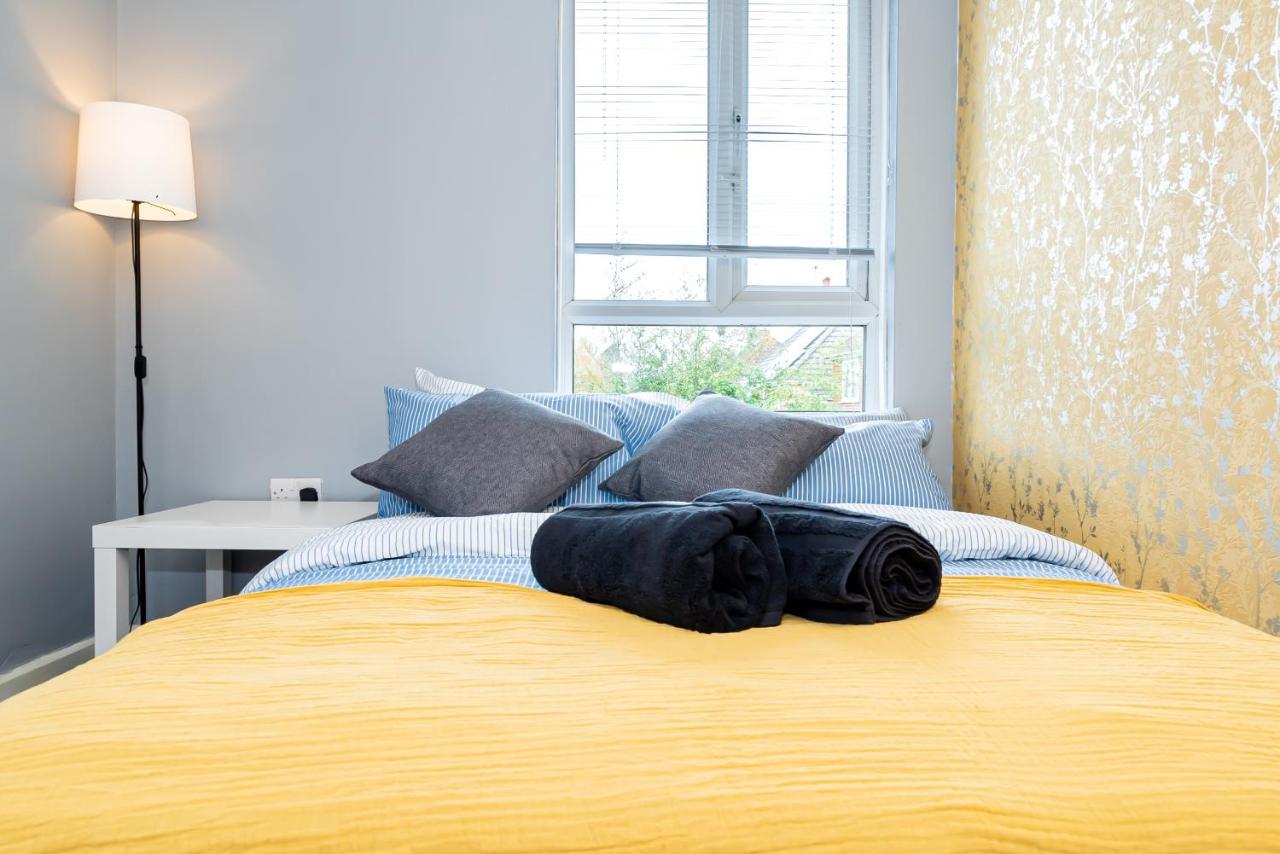Shirley House 3, Guest House, Self Catering, Self Check In With Smart Locks, Use Of Fully Equipped Kitchen, Close To City Centre, Ideal For Longer Stays, Walking Distance To Bat, 20 Min Drive To Fawley Refinery, Excellent Transport Links Southampton Esterno foto