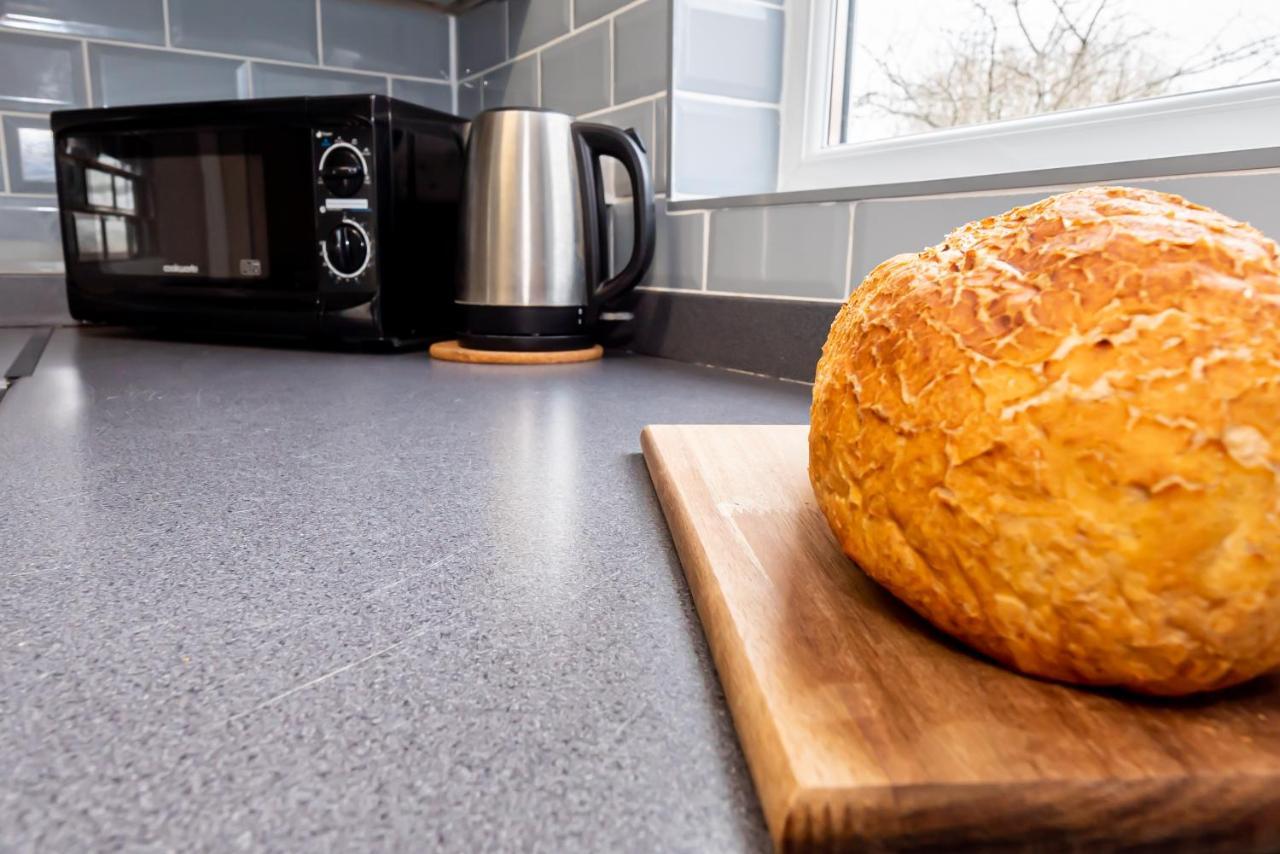 Shirley House 3, Guest House, Self Catering, Self Check In With Smart Locks, Use Of Fully Equipped Kitchen, Close To City Centre, Ideal For Longer Stays, Walking Distance To Bat, 20 Min Drive To Fawley Refinery, Excellent Transport Links Southampton Esterno foto