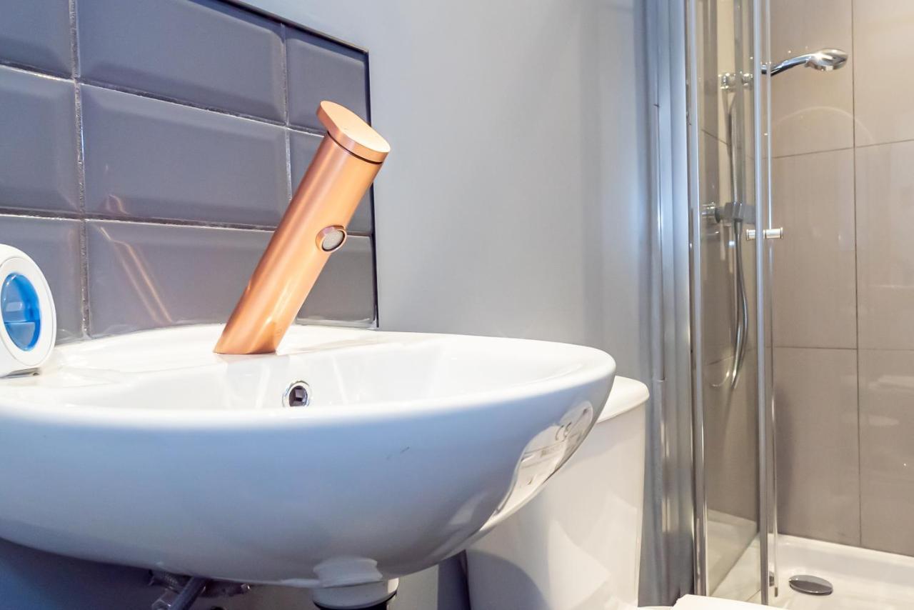 Shirley House 3, Guest House, Self Catering, Self Check In With Smart Locks, Use Of Fully Equipped Kitchen, Close To City Centre, Ideal For Longer Stays, Walking Distance To Bat, 20 Min Drive To Fawley Refinery, Excellent Transport Links Southampton Esterno foto