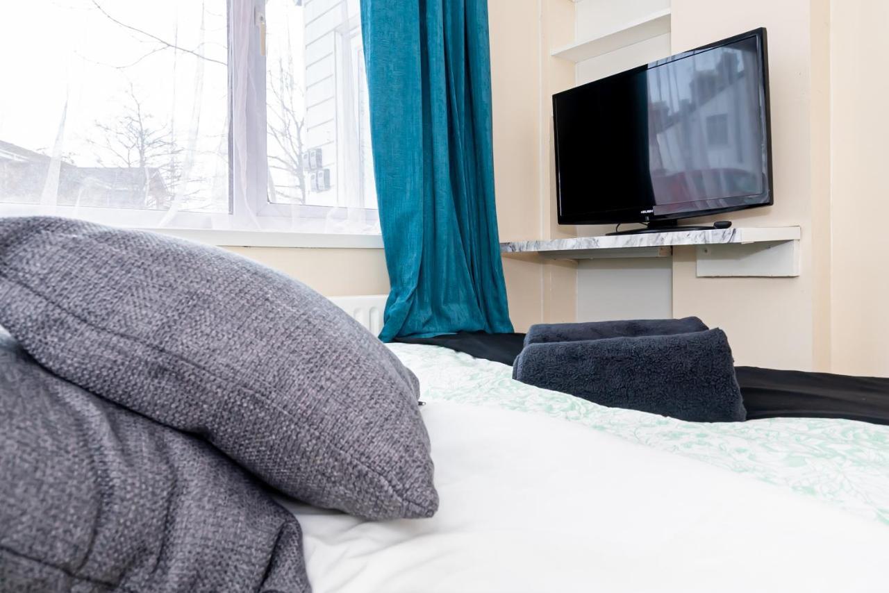 Shirley House 3, Guest House, Self Catering, Self Check In With Smart Locks, Use Of Fully Equipped Kitchen, Close To City Centre, Ideal For Longer Stays, Walking Distance To Bat, 20 Min Drive To Fawley Refinery, Excellent Transport Links Southampton Esterno foto