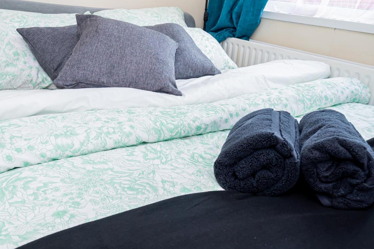 Shirley House 3, Guest House, Self Catering, Self Check In With Smart Locks, Use Of Fully Equipped Kitchen, Close To City Centre, Ideal For Longer Stays, Walking Distance To Bat, 20 Min Drive To Fawley Refinery, Excellent Transport Links Southampton Esterno foto