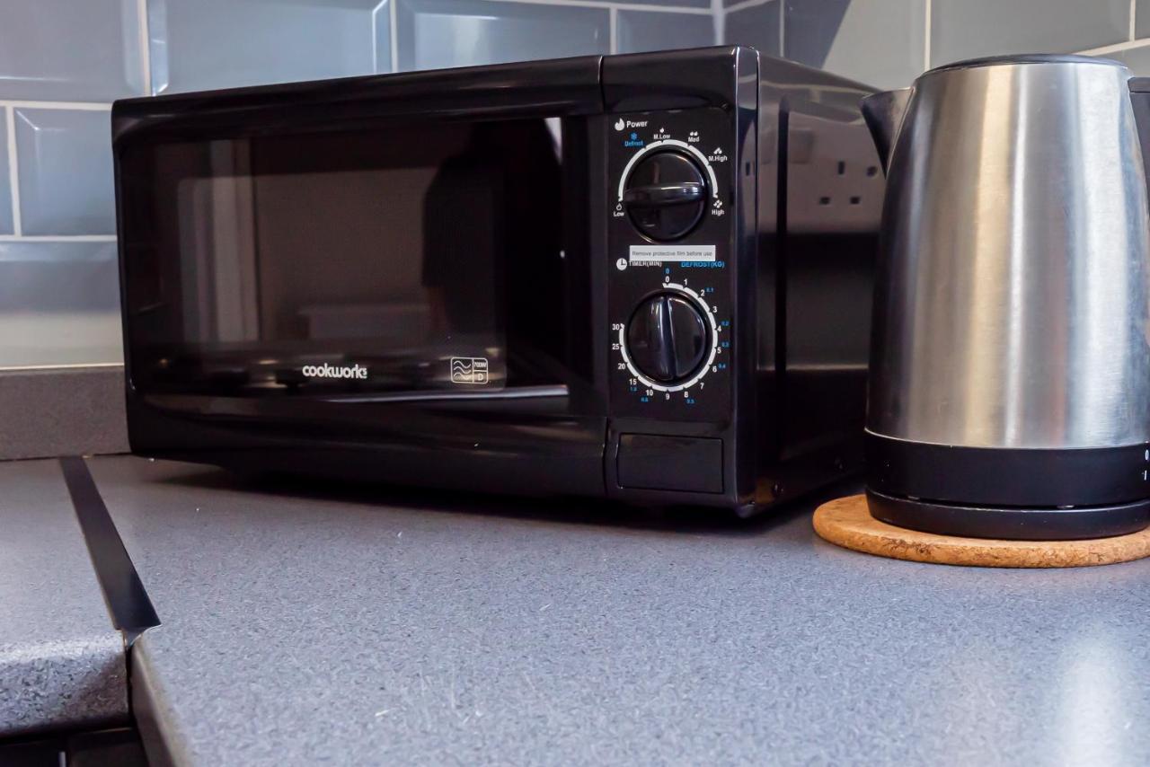 Shirley House 3, Guest House, Self Catering, Self Check In With Smart Locks, Use Of Fully Equipped Kitchen, Close To City Centre, Ideal For Longer Stays, Walking Distance To Bat, 20 Min Drive To Fawley Refinery, Excellent Transport Links Southampton Esterno foto